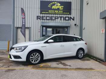 Used Renault Megane 2018 for sale - 74847190: Photo