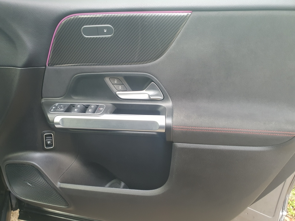 Used Mercedes-Benz GLB 2020 for sale - 76656437: Photo 31