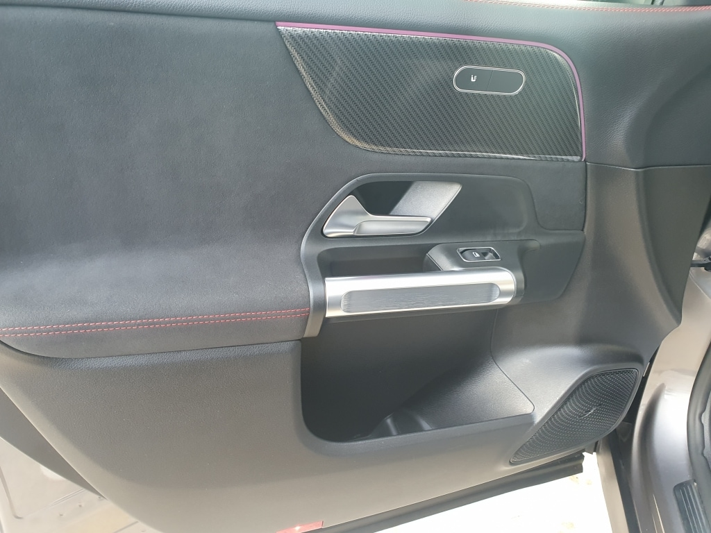 Used Mercedes-Benz GLB 2020 for sale - 76656437: Photo 35