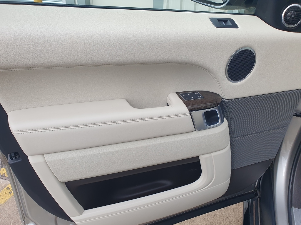 Used Land Rover Range Rover Sport 2017 for sale - 77504046: Photo 36