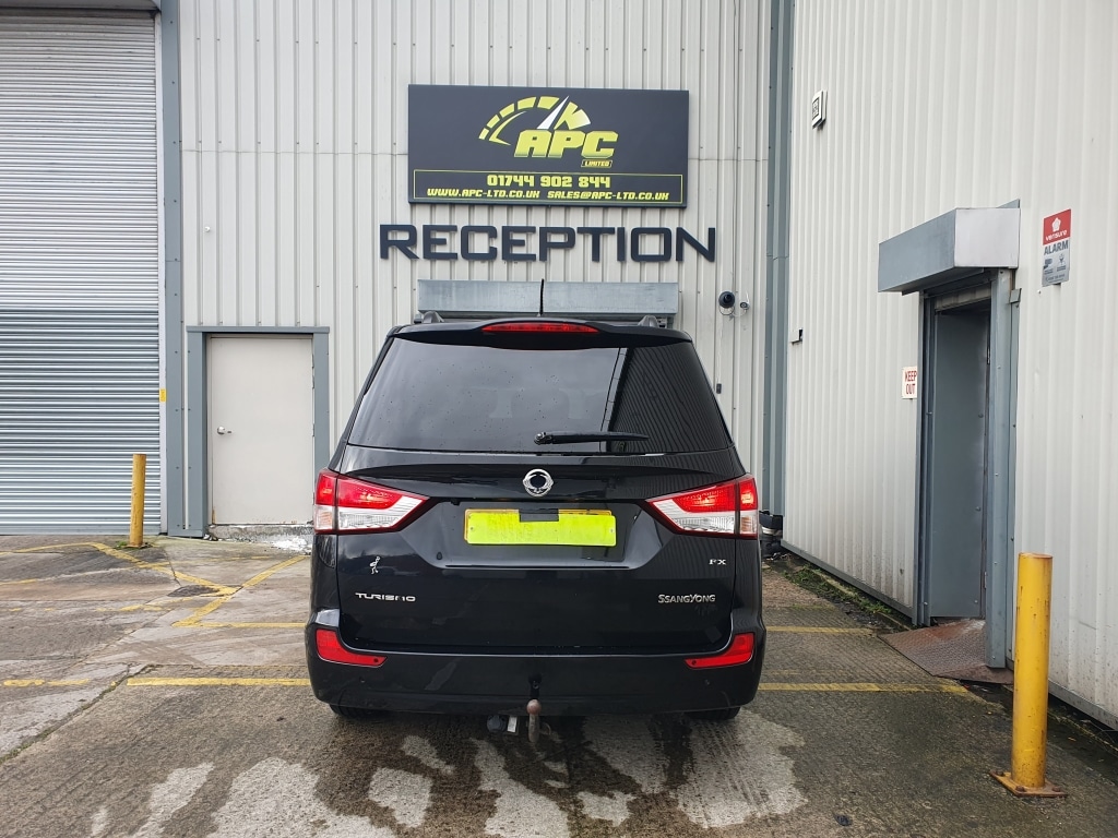 Used Ssangyong Turismo 2014 for sale - 77370932: Photo 14