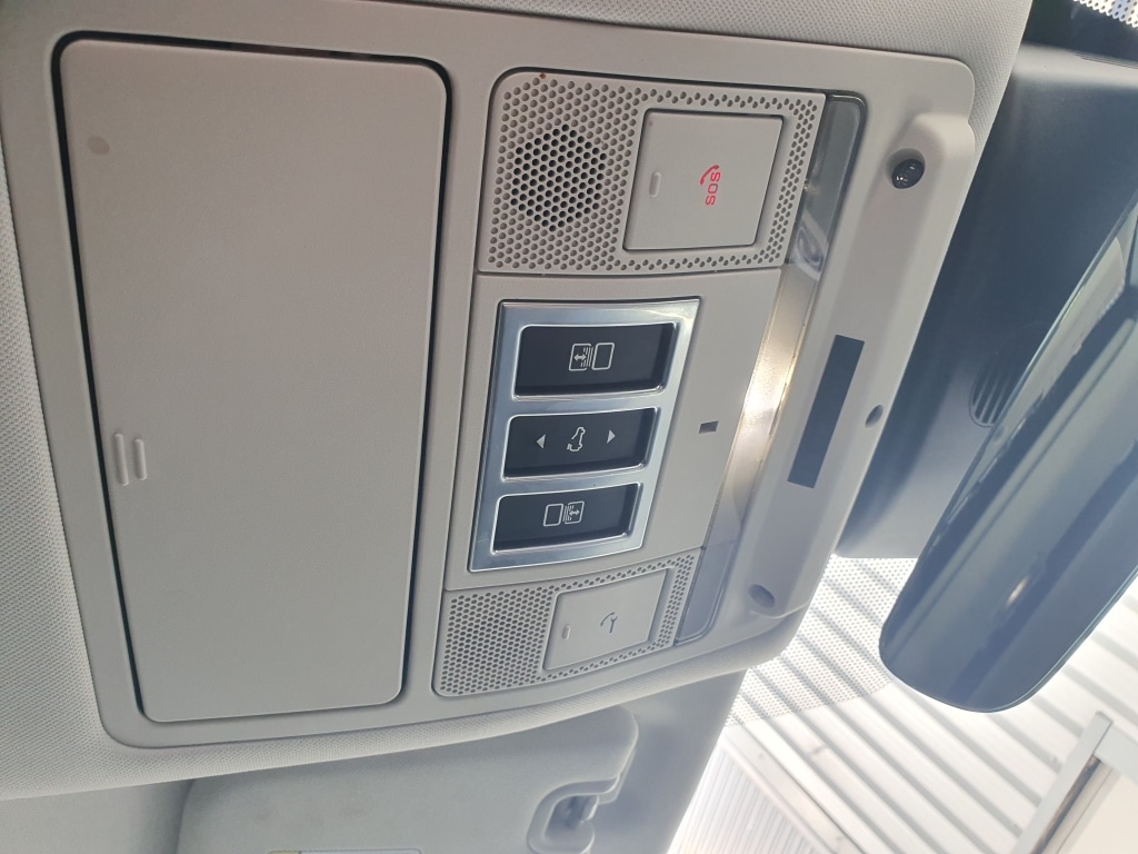 Used Land Rover Discovery 2017 for sale - 76446079: Photo 25