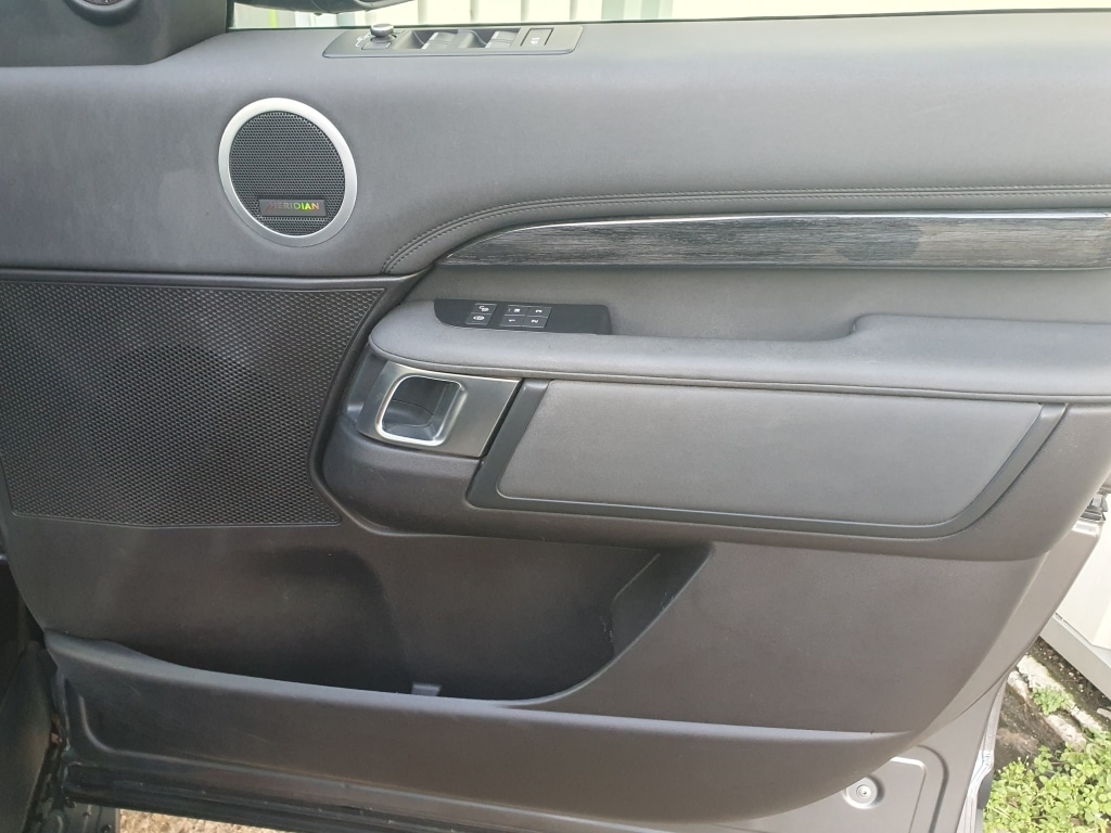 Used Land Rover Discovery 2017 for sale - 76446079: Photo 40