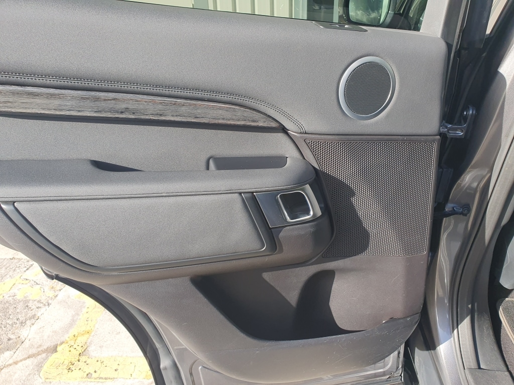 Used Land Rover Discovery 2017 for sale - 76446079: Photo 42