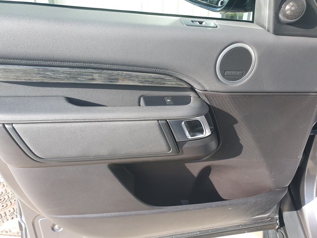 Used Land Rover Discovery 2017 for sale - 76446079: Photo 43