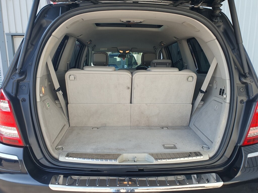 Vehicle 33