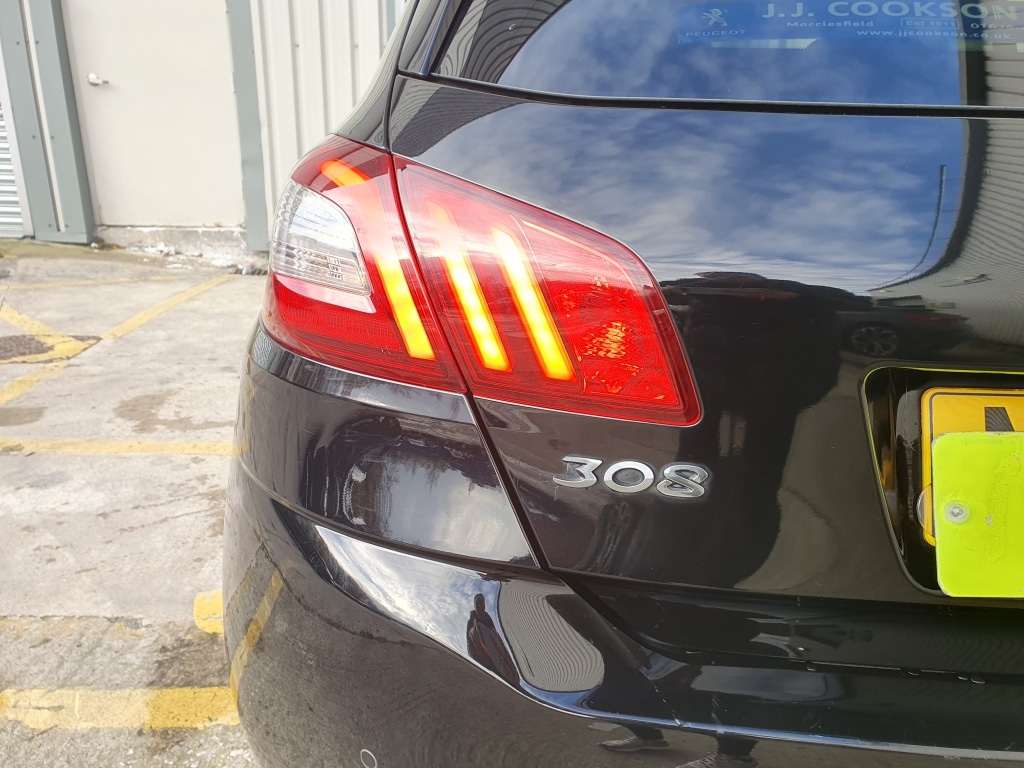 Used Peugeot 308 2018 for sale - 76832933: Photo 15