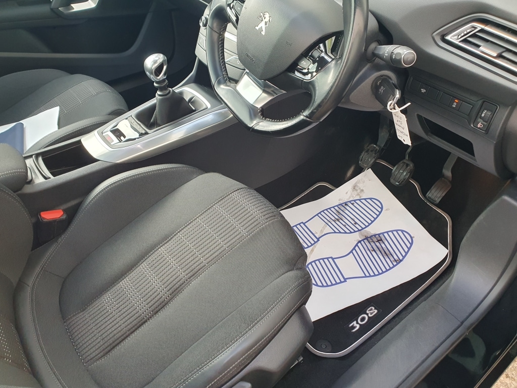 Used Peugeot 308 2018 for sale - 76832933: Photo 17