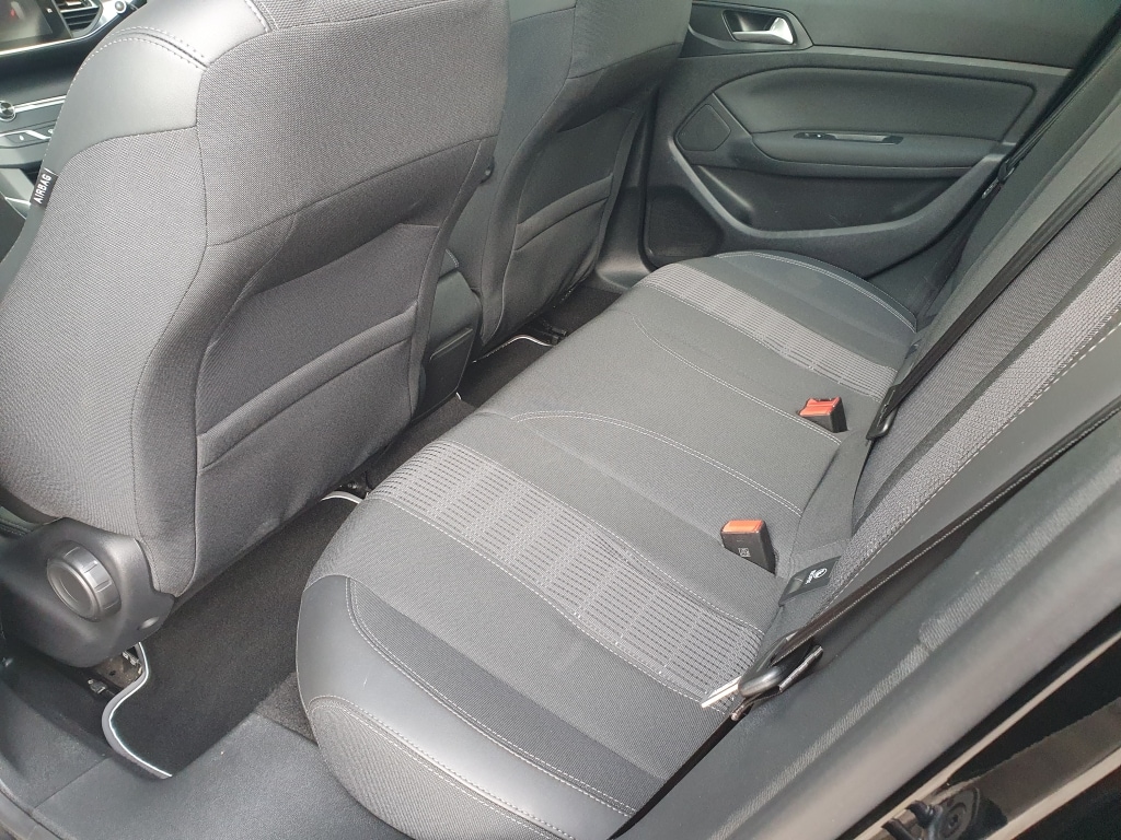 Used Peugeot 308 2018 for sale - 76832933: Photo 29