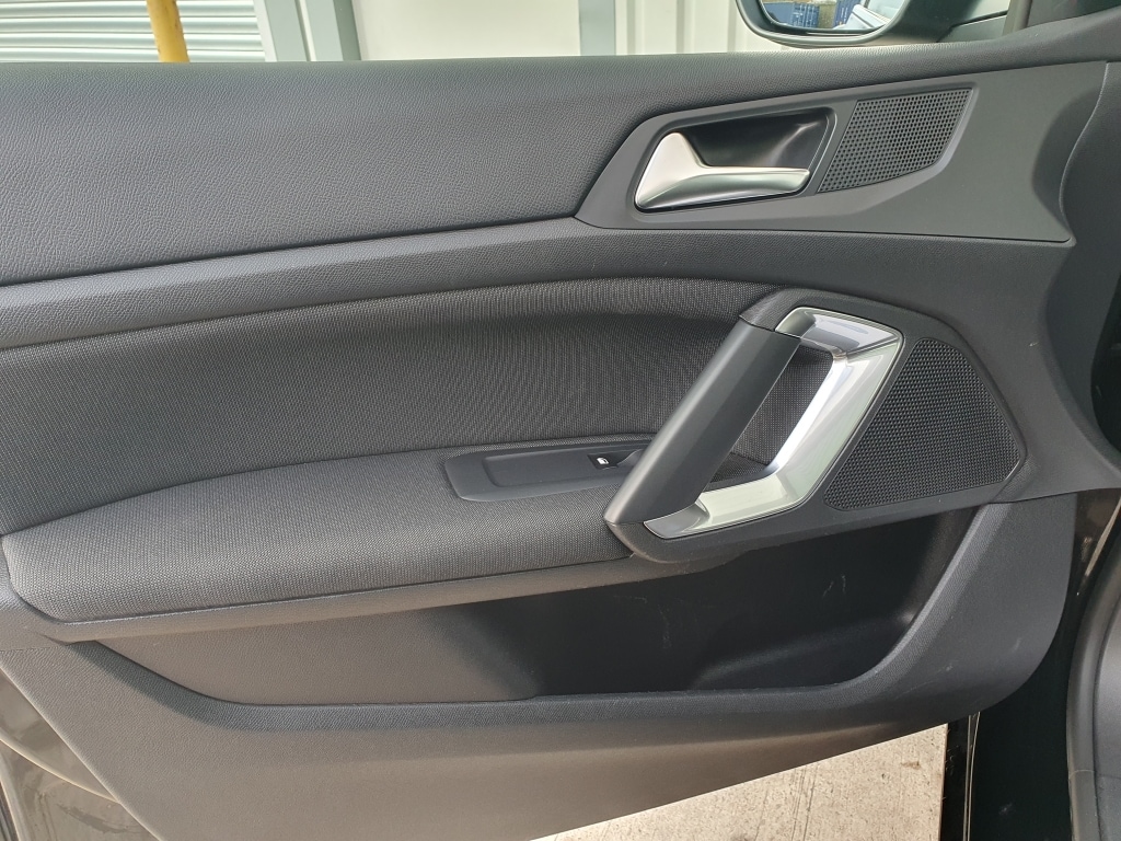 Used Peugeot 308 2018 for sale - 76832933: Photo 35