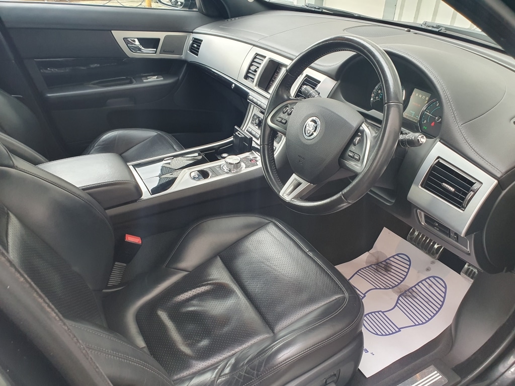 Used Jaguar XF 2013 for sale - 77395371: Photo 17