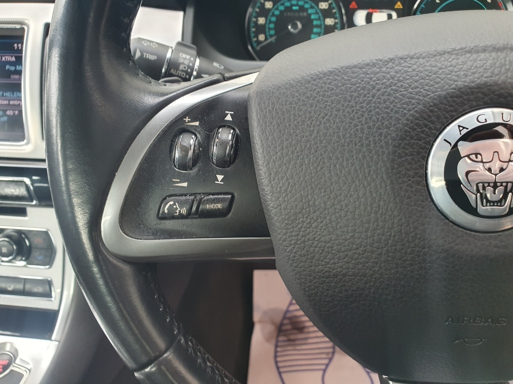 Used Jaguar XF 2013 for sale - 77395371: Photo 19