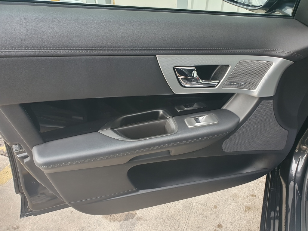 Used Jaguar XF 2013 for sale - 77395371: Photo 35