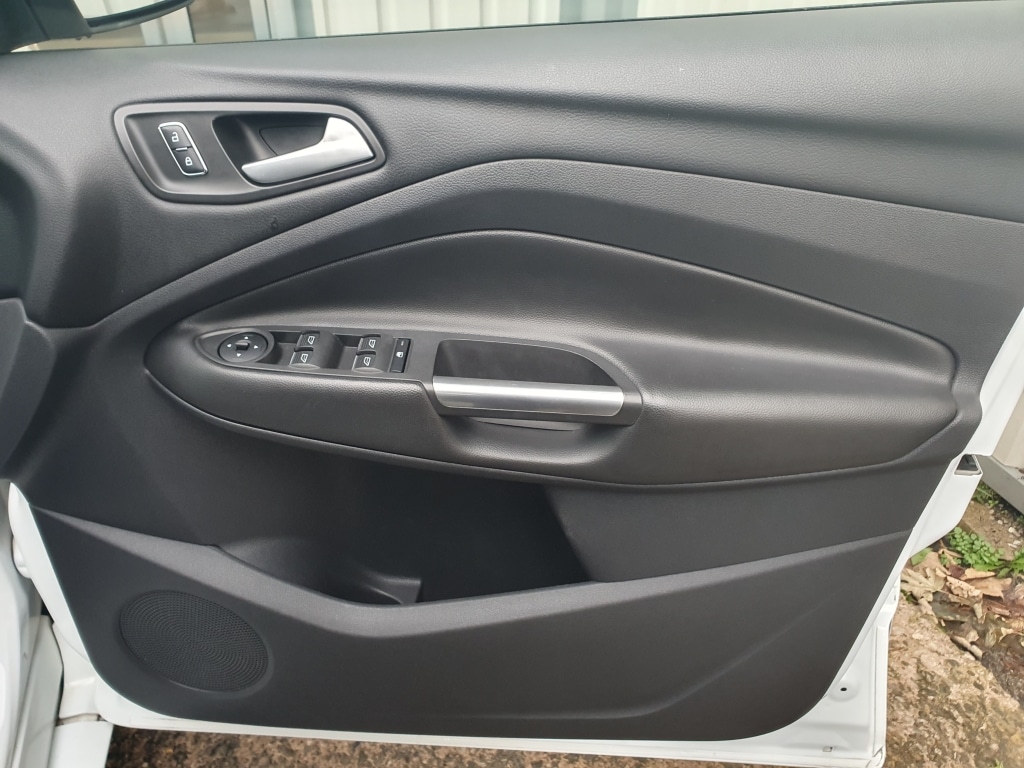 Used Ford Kuga 2016 for sale - 76741519: Photo 31