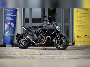 Used Ducati Diavel 2016 for sale - bike-78879278: Photo
