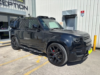 Used Land Rover Defender 2024 for sale - 78879289: Photo