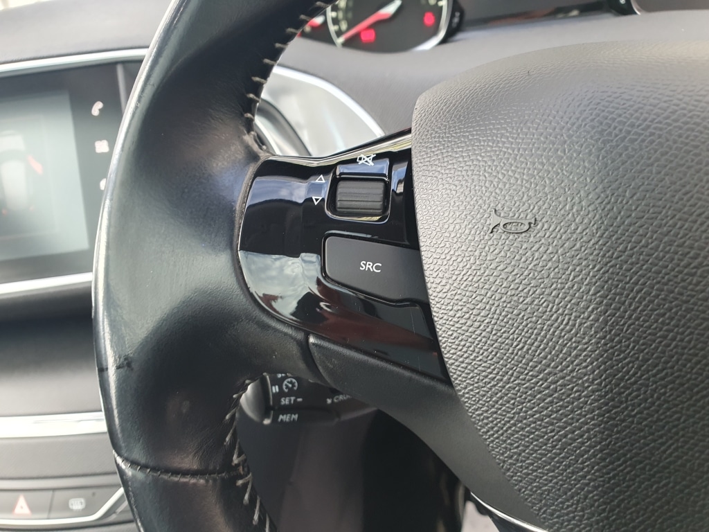 Used Peugeot 308 2018 for sale - 77170305: Photo 20