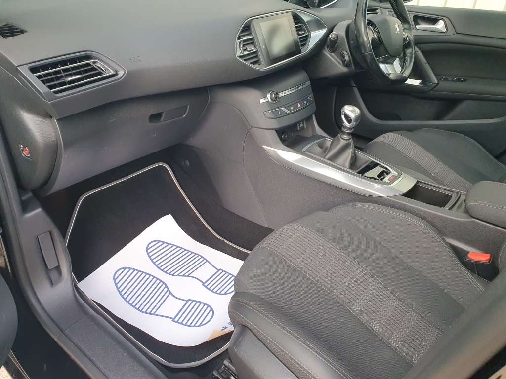 Used Peugeot 308 2018 for sale - 77170305: Photo 30