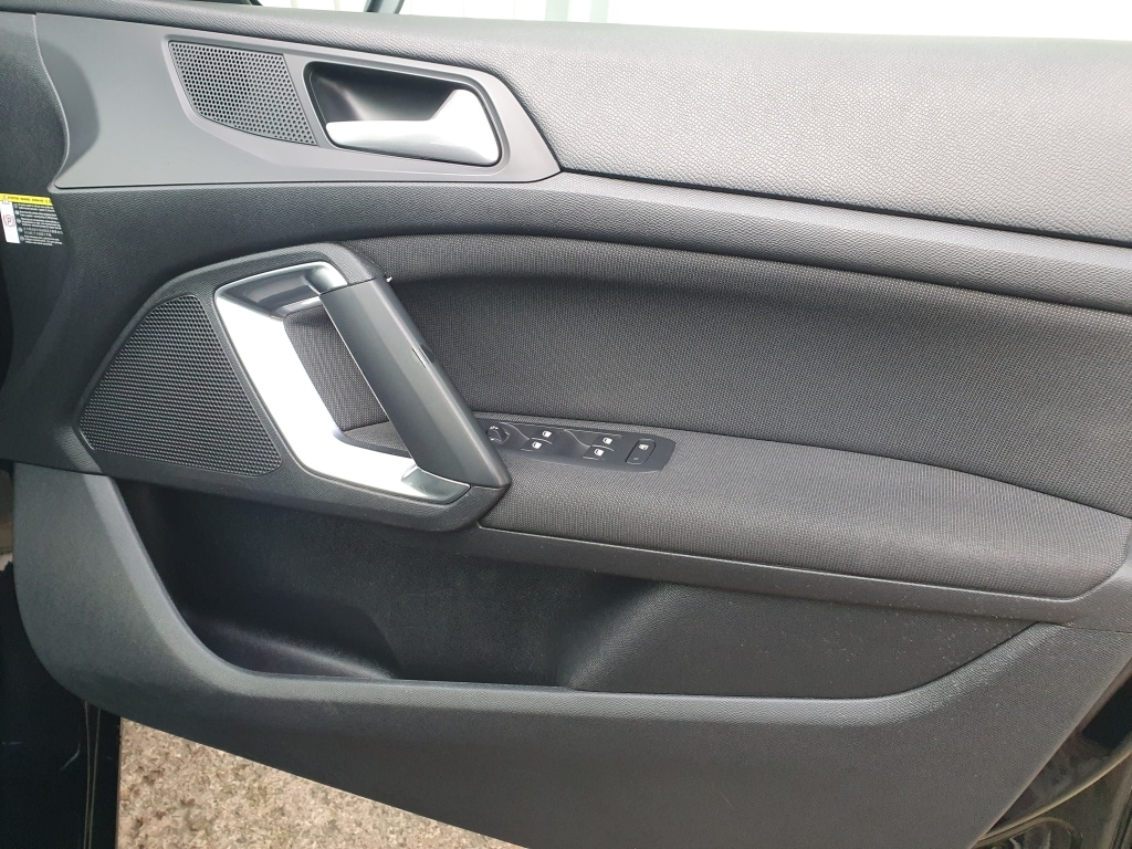 Used Peugeot 308 2018 for sale - 77170305: Photo 32