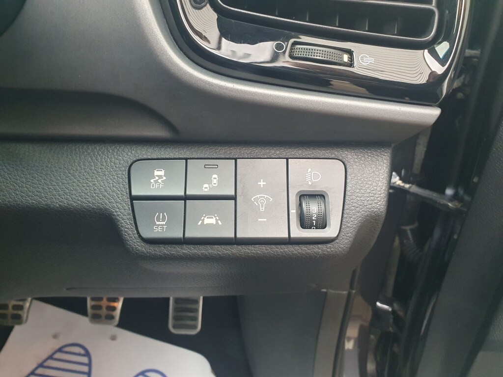 Used Kia Stonic 2018 for sale - 77606257: Photo 21