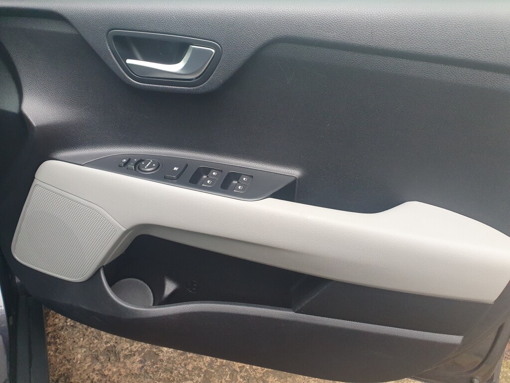 Used Kia Stonic 2018 for sale - 77606257: Photo 31