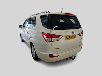 Used Ssangyong Turismo 2018 for sale - 78290168: Photo