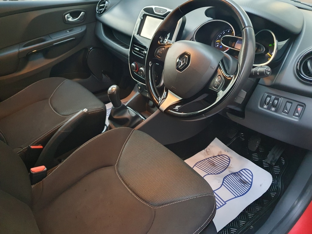 Used Renault Clio 2015 for sale - 76974693: Photo 17