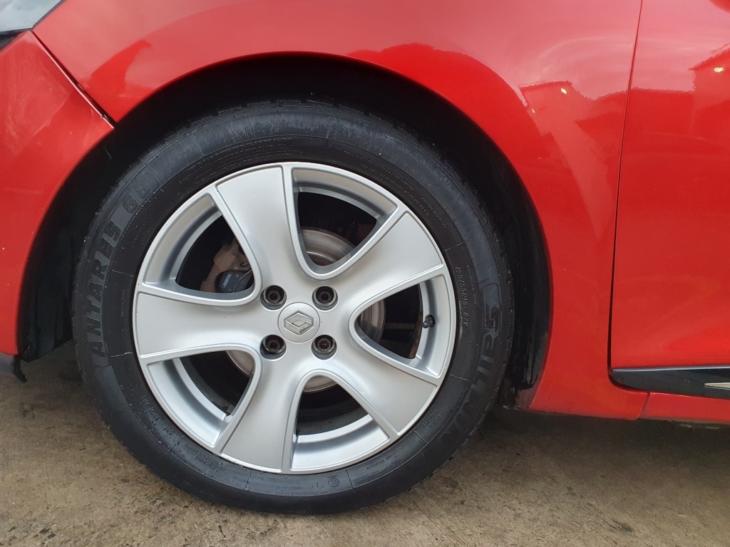 Used Renault Clio 2015 for sale - 76974693: Photo 34