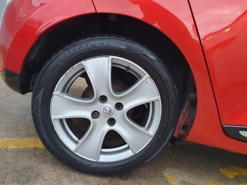 Used Renault Clio 2015 for sale - 76974693: Photo 37