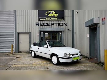 Used Vauxhall Astra 1988 for sale - 78872128: Photo