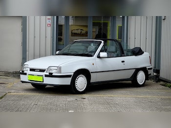 Used Vauxhall Astra 1988 for sale - 78872128: Photo