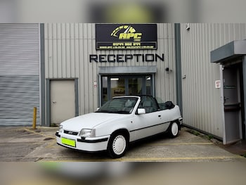 Used Vauxhall Astra 1988 for sale - 78872128: Photo