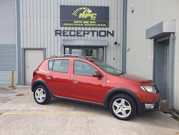 Used Dacia Sandero Stepway 2016 for sale - 75513302: Photo