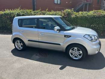 2010 (10) - 1.6 2 5dr