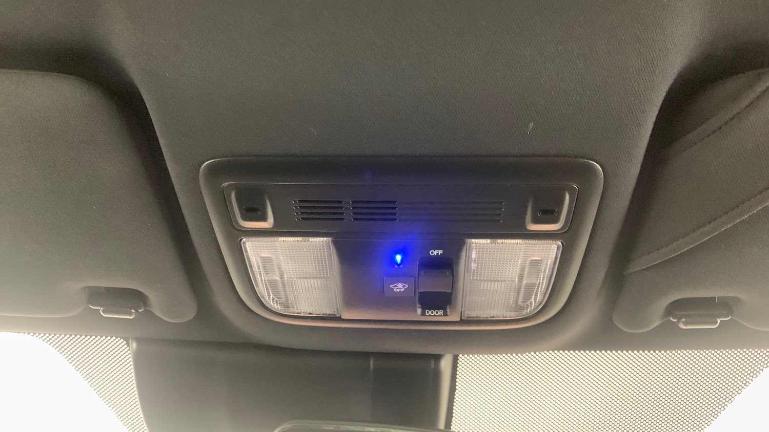 Used Honda Civic 2018 for sale - 75721494: Photo 32