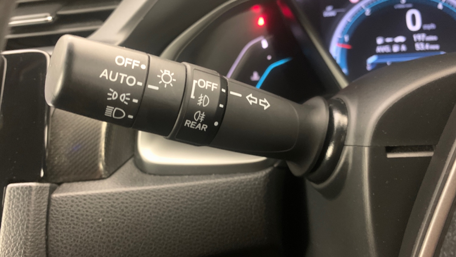 Used Honda Civic 2018 for sale - 75721494: Photo 33
