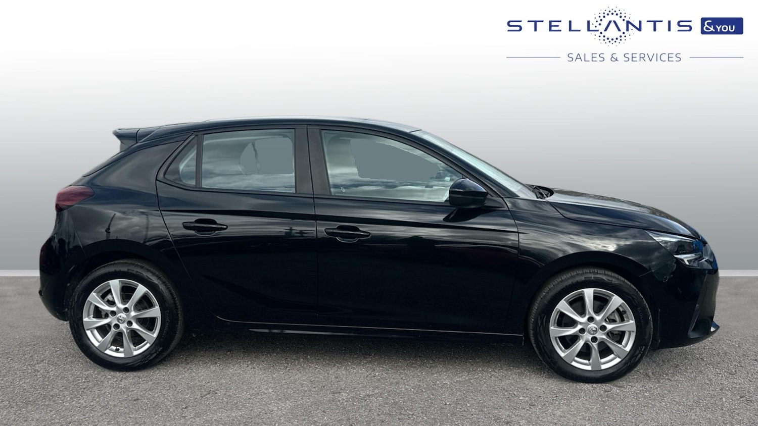 Used Vauxhall Corsa 2023 for sale - 77659616: Photo 2