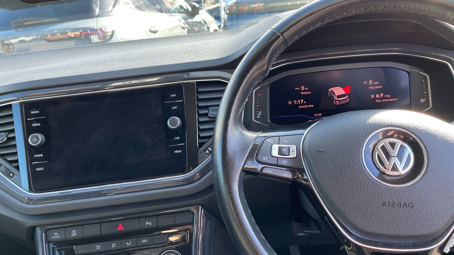 Used Volkswagen T-Roc 2018 for sale - 76887945: Photo 10