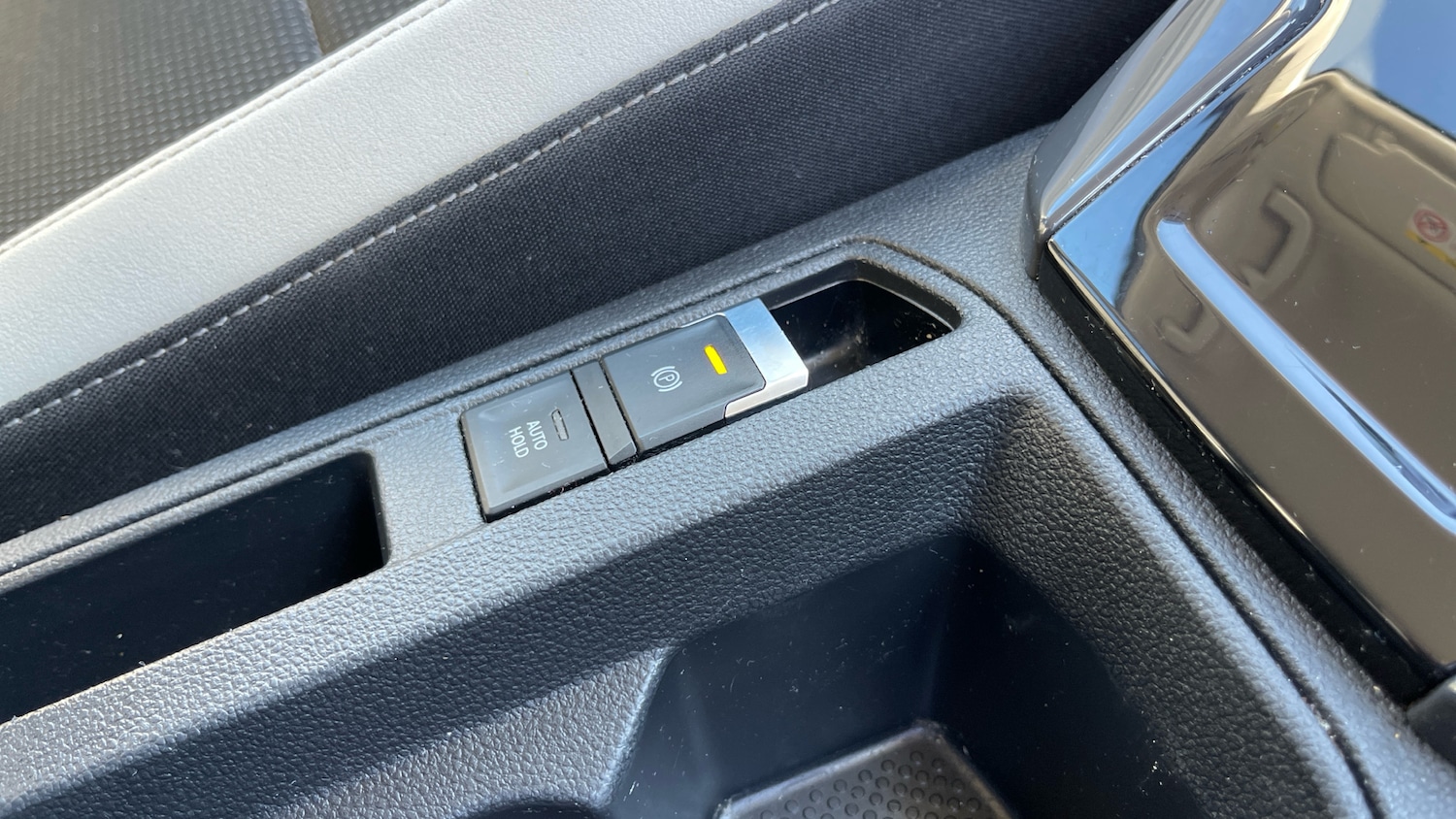 Used Volkswagen T-Roc 2018 for sale - 76887945: Photo 21