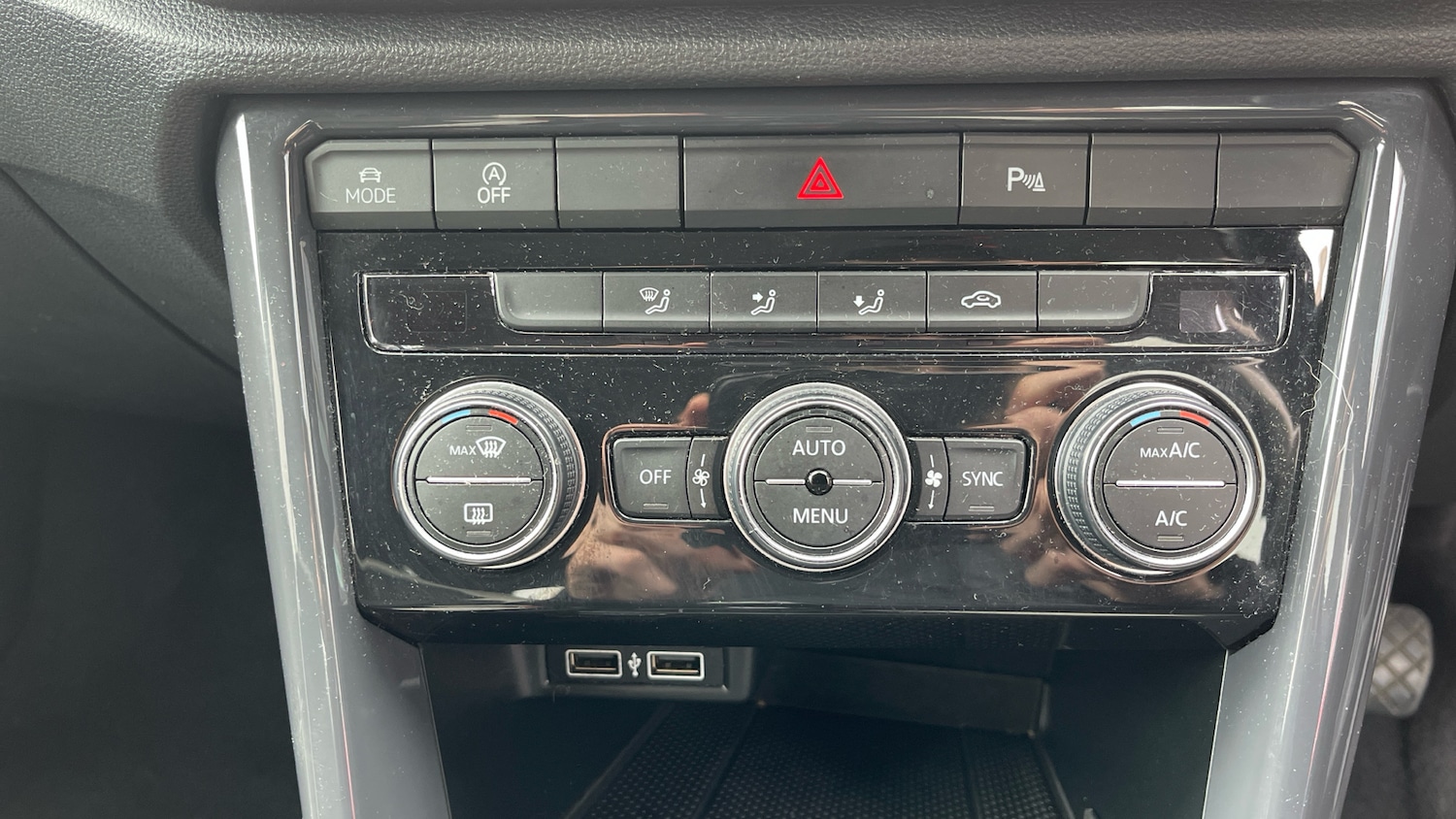 Used Volkswagen T-Roc 2018 for sale - 76887945: Photo 31