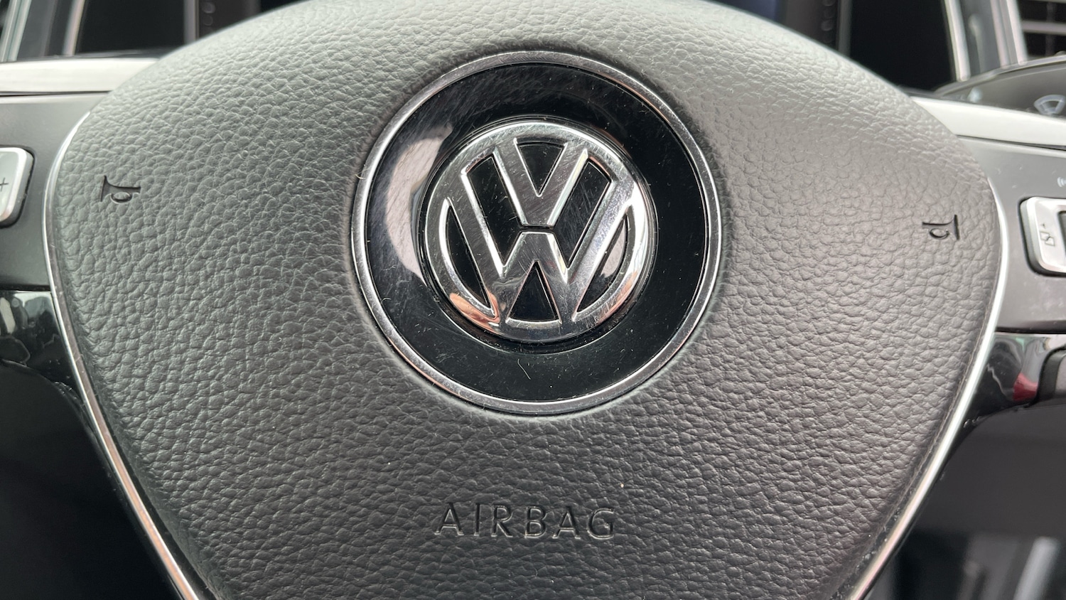 Used Volkswagen T-Roc 2018 for sale - 76887945: Photo 32