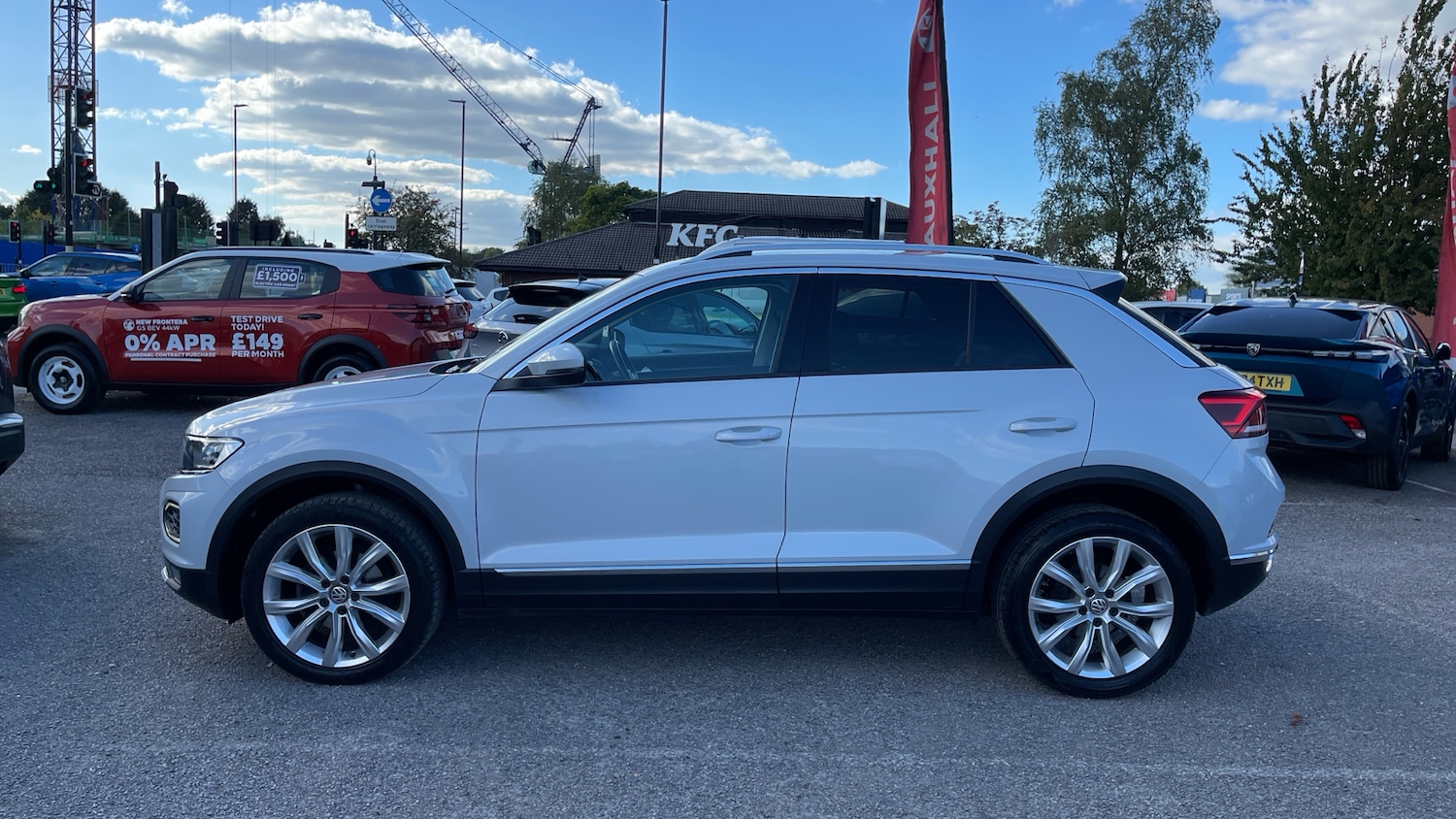 Used Volkswagen T-Roc 2018 for sale - 76887945: Photo 6