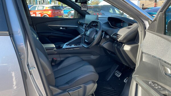Used Peugeot 3008 2023 for sale - 76154017: Photo 11