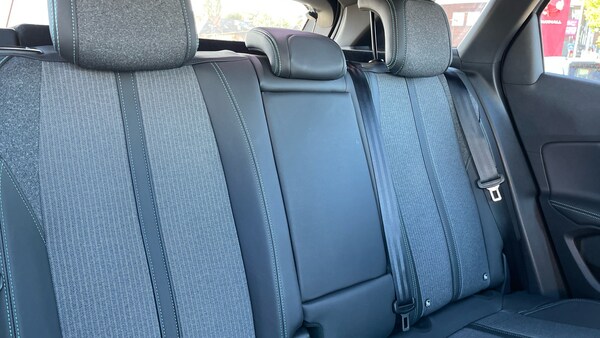 Used Peugeot 3008 2023 for sale - 76154017: Photo 25