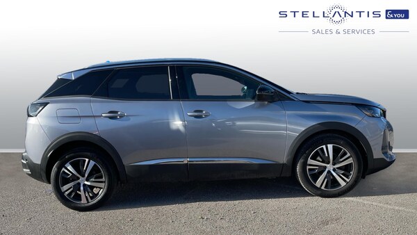Used Peugeot 3008 2023 for sale - 76154017: Photo 2