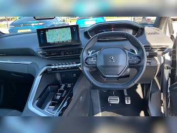 Used Peugeot 3008 2023 for sale - 76154017: Photo 4