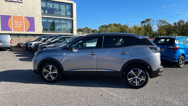 Used Peugeot 3008 2023 for sale - 76154017: Photo 6
