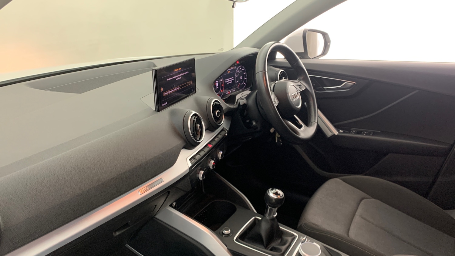 Used Audi Q2 2018 for sale - 77218062: Photo 2