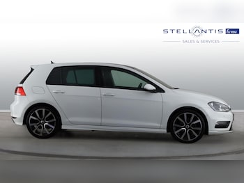Used Volkswagen Golf 2016 for sale - 79338386: Photo