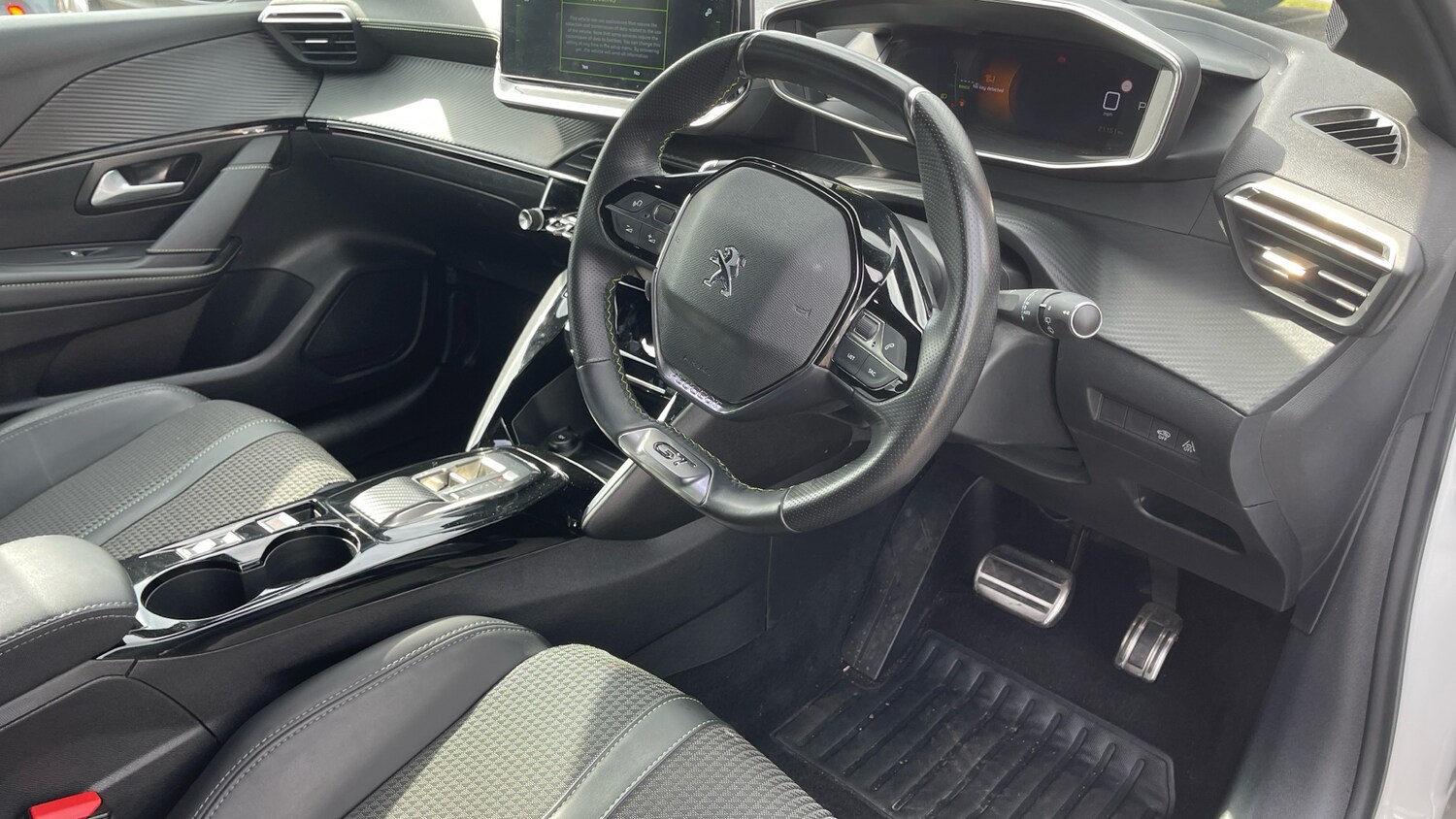 Used Peugeot 208 2022 for sale - 75840924: Photo 11